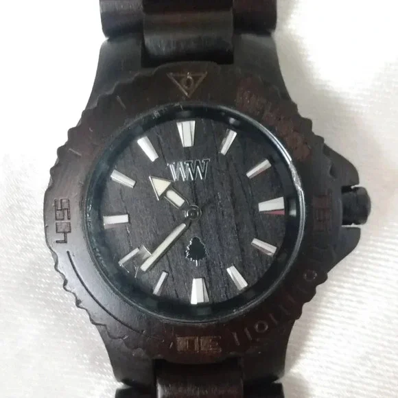 WeWood "Date" dark mahogany watch